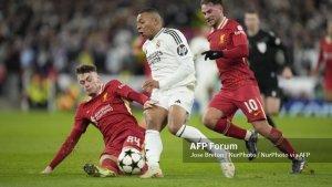 Kylian-Mbappe-vs-Conor-Bradleydi-Liga-Champions-Liverpool-vs-Real-Madrid.jpg