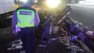 Laka-Lantas-Viar-ditabrak-dua-mobil-di-Jalan-Magelang.jpg