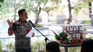 Launching-Produk-Pupuk-Organik-Cair-Hotel-Tentrem-Dari-Sisa-Jadi-Karya.jpg