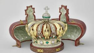 Mahkota-Milik-Permaisuri-Eugenie-yang-Digasak-Pencuri-Terjatuh-di-Dekat-Museum-Louvre.jpg