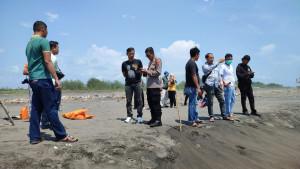 Mayat-Bayi-di-Pantai-Keburuhan-Purworejo-Diduga-Korban-Pembunuhan.jpg