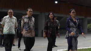 Menbud-Fadli-Zon-tinjau-GIK-UGM.jpg