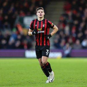 Milos-Kerkez-pemain-bidikan-Manchester-United.jpg