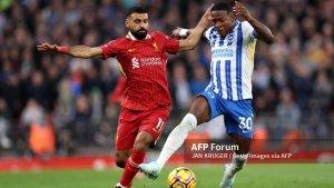Mohamed-Salah-vs-Pervis-Estupinan-di-Liga-Inggris-Liverpool-vs-Brighton.jpg