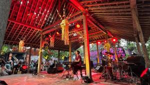 Ngayogjazz-2024-NgeJazz-Tanpa-Ngasorake-Merayakan-Harmoni-di-Desa-Kalimundu.jpg