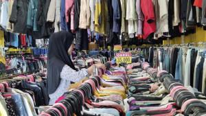 Pakaian-Impor-Bekas-Dilarang-Begini-Tanggapan-Penjual-Pakaian-Impor-Bekas-di-Sleman.jpg