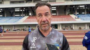Pelatih-PSIM-Yogyakarta-Jean-Paul-Van-Gastel-482025.jpg