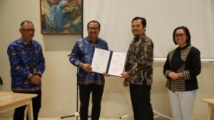 Pemkab-Bantul-Terima-Hibah-11-CCTV-Siap-Dukung-Smart-City-dan-Smart-Government.jpg