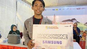 Pemudik-dapat-hadiah-dari-MBBH.jpg