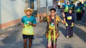 Peserta-Unisa-Charity-Fun-Run-2025-berlari-mengelilingi-kawasan-kampus-Unisa-Yogyakarta.jpg