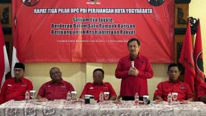 Rapat-Tiga-Pilar-DPC-PDI-Perjuangan-Kota-Yogyakarta-Apresiasi-Hasto-Wardoyo-Tidak-Naikkan-Pajak.jpg