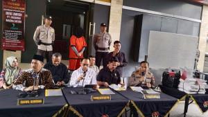 Ratusan-Jamaah-Gagal-Umrah-Pemilik-Biro-di-Jogja-Ditangkap-Polisi-Rugikan-Rp14-Miliar.jpg