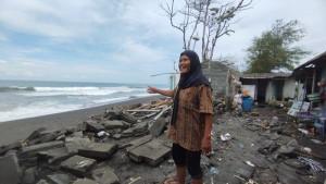 Rumah-kena-abrasi-di-Pantai-Trisik-Kulon-Progo.jpg