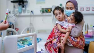 SUKSES-Bayi-Kembar-Siam-Zaina-Zahira-Berhasil-Lalui-Operasi-Pemisahan-di-RS-Hasan-Sadikin-Bandung.jpg