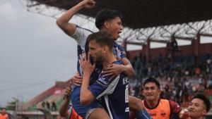 Selebrasi-Haljeta-saat-melawan-Dewa-United.jpg