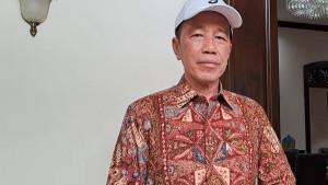 Soeharto-dan-Gus-Dur-Masuk-Daftar-Calon-Pahlawan-Nasional-Ini-Komentar-Jokowi.jpg
