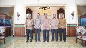 Sri-Sultan-HB-X-Minta-PLN-Sesuaikan-Layanan-dengan-Kebutuhan-di-DIY.jpg