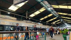 Suasana-di-Stasiun-Yogyakarta-2992025.jpg