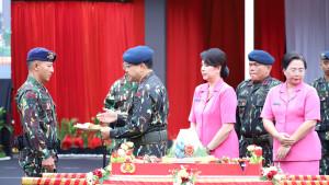 Syukuran-HUT-ke-80-Brimob-Polri-Prajurit-Berprestasi-Terima-Tumpeng-dari-Kapolda-DIY.jpg
