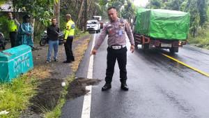Tabrakan-Antara-Motor-dan-Truk-di-Jalan-Daendels-Kulon-Progo-Satu-Orang-Meninggal-Dunia.jpg