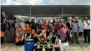 Tim-Pengabdian-Amikom-Yogyakarta-Kembangkan-Pengolahan-Sampah-Organik-Menjadi-Kompos.jpg