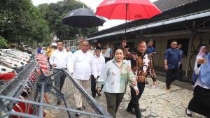 Titiek-Soeharto-Serahkan-Bantuan-Alsintan-Kepada-Petani-Sleman.jpg