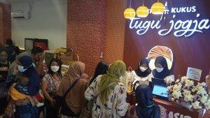 Toko-baru-Bakpia-Kukus-Tugu-Jogja-Malioboro.jpg