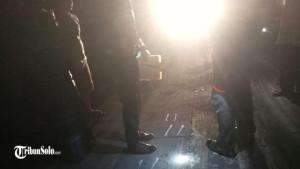 Tragis-Satu-Keluarga-di-Sragen-Tewas-Ditabrak-Pikap-Pelaku-Melarikan-Diri.jpg