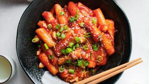 Korean Street Food di Rumah: Resep Tteobokki Pedas Manis