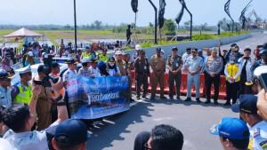 Uji-Coba-pembukaan-Jembatan-Pandansimo-sisi-Kulon-Progo.jpg
