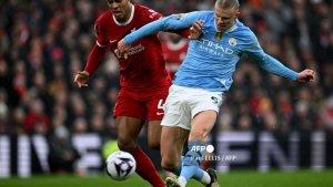 Virgil-van-Dijk-vs-Erling-Haaland-di-Liga-Inggris-antara-Liverpool-vs-Manchester-City-di-Anfield.jpg