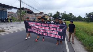 Warga-Soko-2-Magelang-Protes-Tambang.jpg