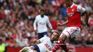 William-Saliba-vs-Harry-Kane-di-Liga-Inggris-antara-Arsenal-vs-Tottenham-Hotspur.jpg
