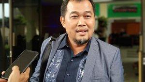 ini-penjelasan-koordinator-maki-boyamin-saiman-soal-uang-gratifikasi-yang-diserahkan-ke-kpk.jpg
