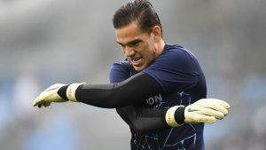 kiper-ederson-pemanasan-sebelum-leg-kedua-16-besar-liga-champions-manchester-city-vs-real-madrid.jpg