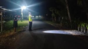 laka-di-Jalan-Umum-Garongan-Kulon-Progo.jpg