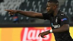 jogja/marcus-thuram-merayakan-gol-di-liga-champions-borussia-moenchengladbach-v-real-madrid.jpg