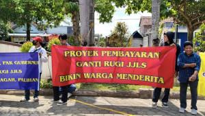 protes-ganti-rugi-JJLS-di-BPN-Kulon-Progo.jpg