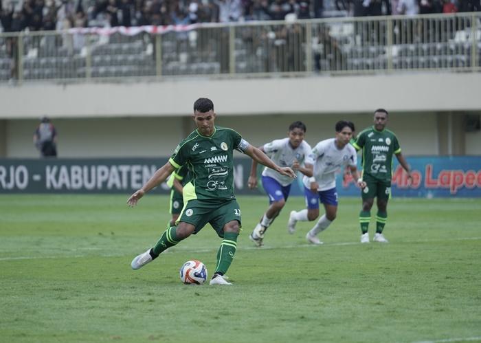 Cetak Quattrick di Laga PSS vs Persipal, Gustavo Tocantins Akui 'Dimanjakan' Assist Rekan Setim