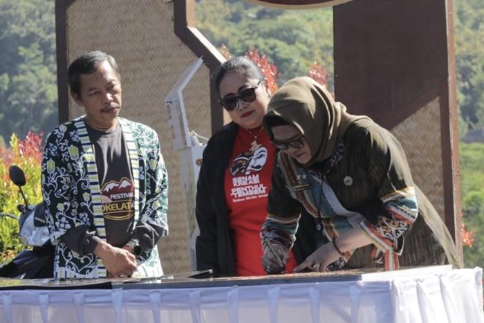 Geopark Night Specta 8.0 dan Festival Cokelat 4.0 Resmi Dibuka, Termasuk Parkir Wisata Nglanggeran - Tribunjogja.com