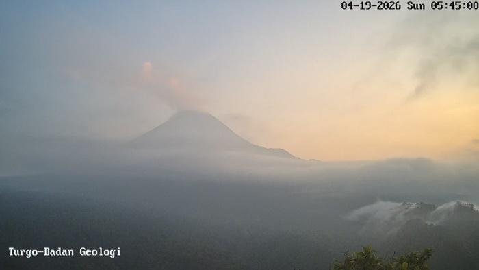 20261904-Aktivitas-Gunung-Merapi.jpg