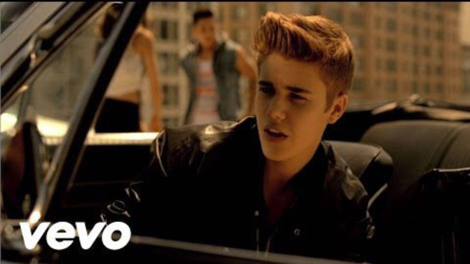 Lirik Terjemahan Lagu Boyfriend - Justin Bieber: If I was your boyfriend, I'd never let you go