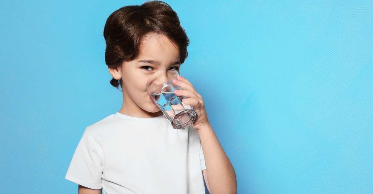 4-Arti-Mimpi-Minum-Air-Putih-Menurut-Primbon-Kejujuran-Kepekaan-dan-Keputusan.jpg