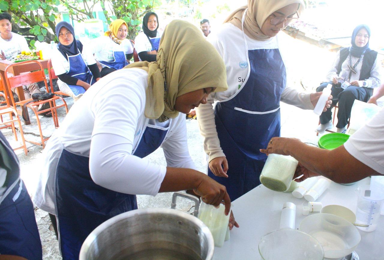 50-Perajin-Keripik-Ulva-di-Gunungkidul-Diberi-Pendampingan.jpg