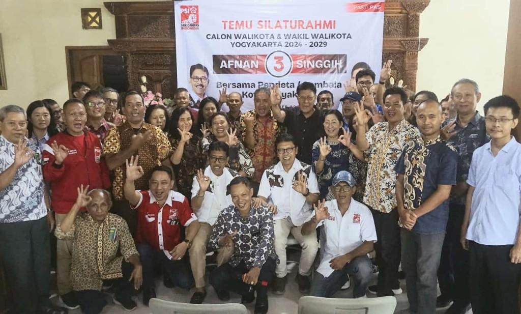 Afnan-Singgih-Temui-Puluhan-Pendeta-dan-Aktivis-Gereja-Kristen-di-Kota-Yogya.jpg