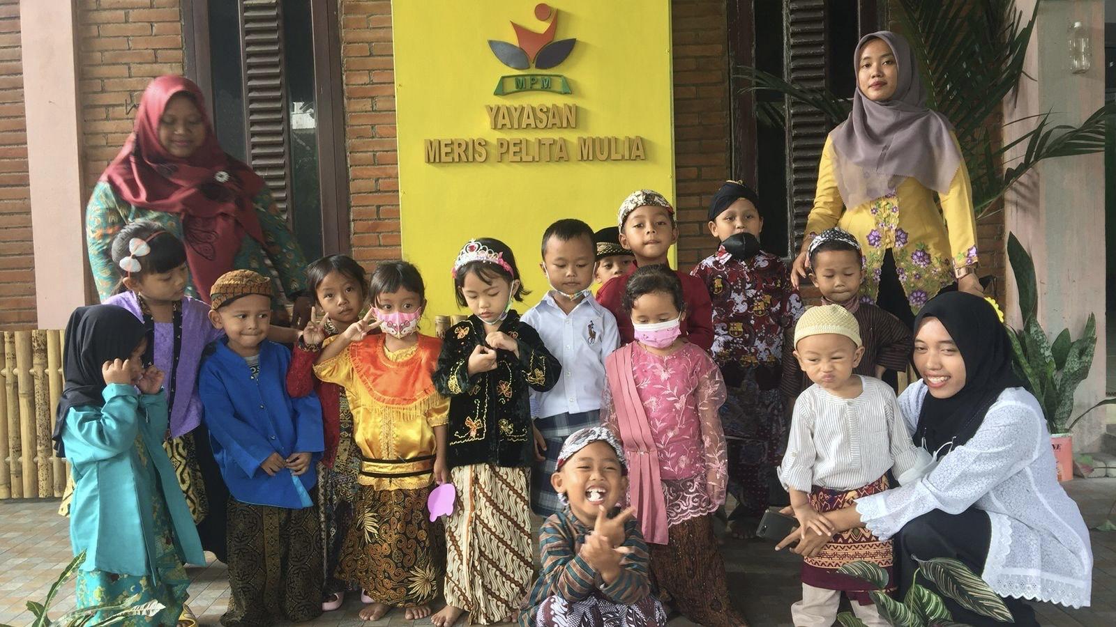 Anak-anak-PAUD-Meris-Ceria-yang-merayakan-Hari-Kartini-2022.jpg