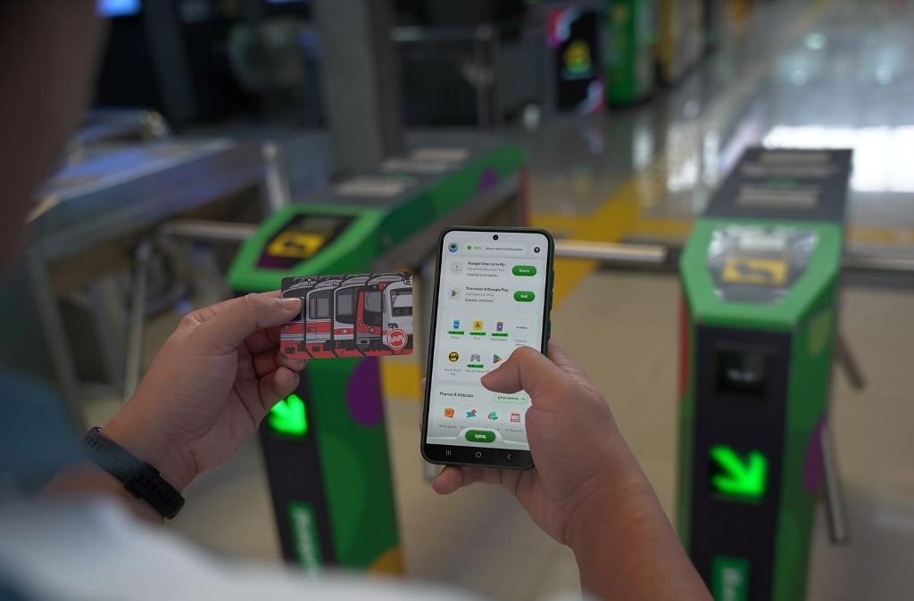 Aplikasi-GoPay-Hadirkan-Fitur-Isi-Ulang-KMT-Bisa-Untuk-Transaksi-KRL-Hingga-TransJogja.jpg