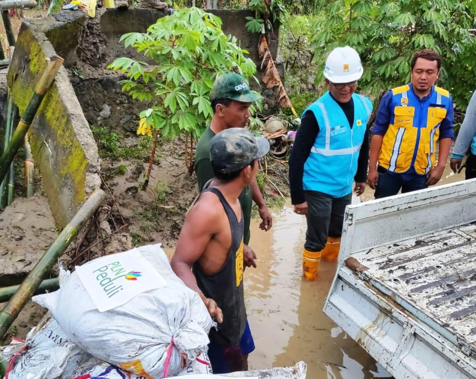 Atasi-Banjir-di-Jawa-Tengah-PLN-Pakai-Sisa-Pembakaran-Batubara-PLTU-Bangun-Tanggul.jpg