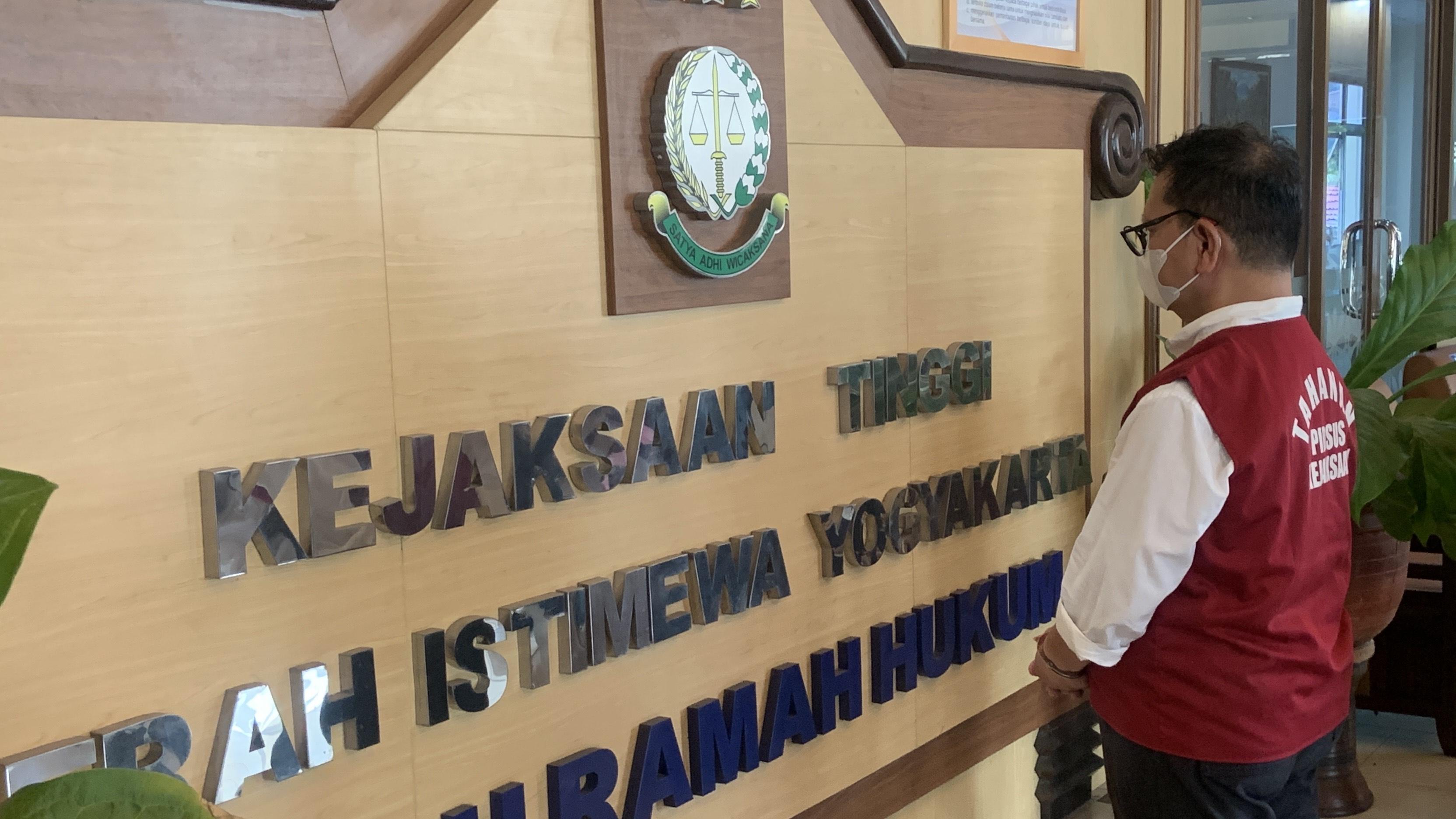 BREAKING-NEWS-Kejati-DIY-Tetapkan-Direktur-PT-Taru-Martani-Tersangka-Korupsi-Rp187-Miliar.jpg