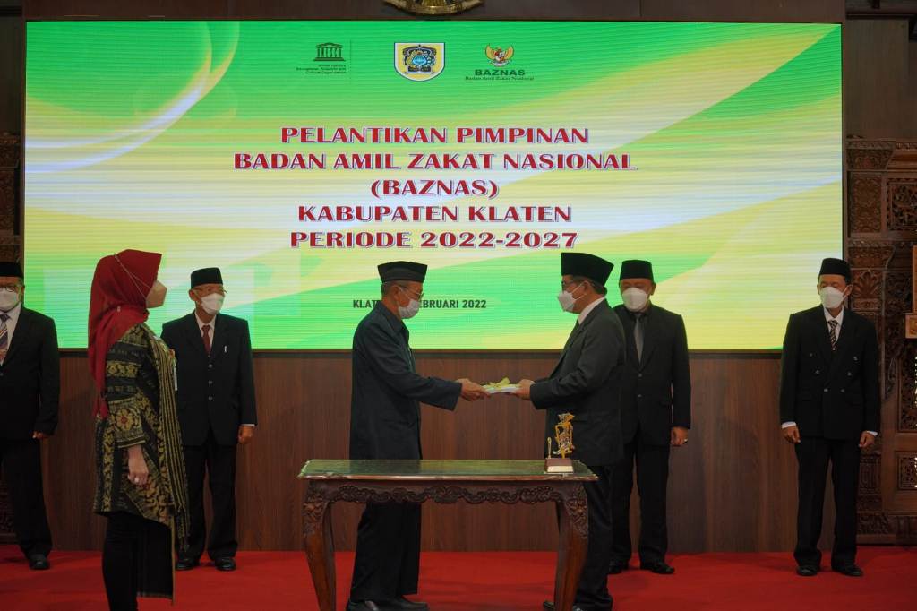 Baznas-Klaten-Komitmen-Dukung-Pemkab-Tekan-Kemiskinan-hingga-di-Bawah-10-Persen.jpg